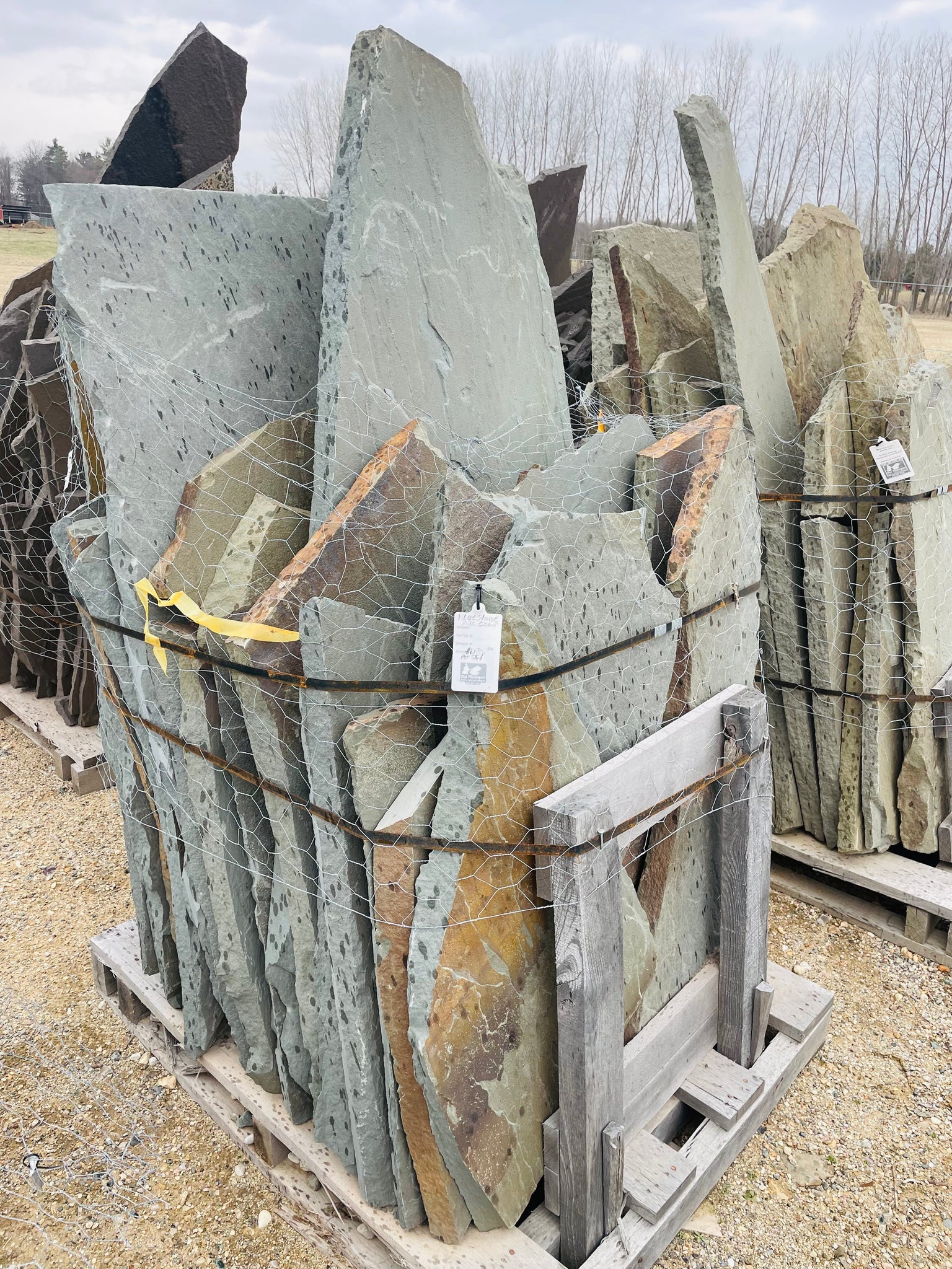 FLAGSTONE-BLUESTONE