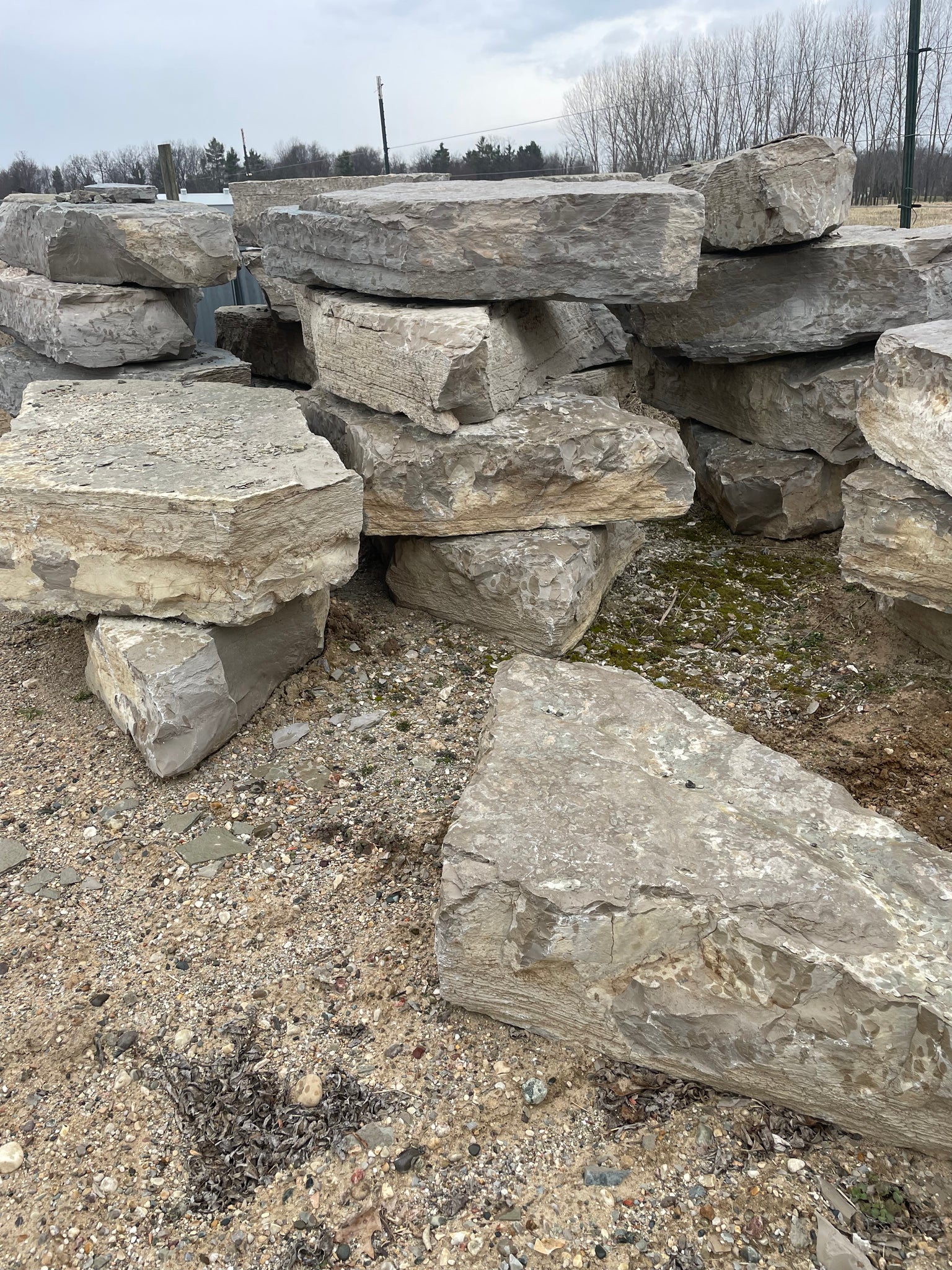 OUTCROP-CEDARFALLS